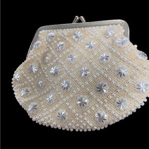 Cream Beaded Hollywood Glam women’s oversized coin purse